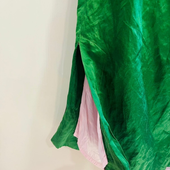 Satin green and pink skirt - Picture 8 of 9